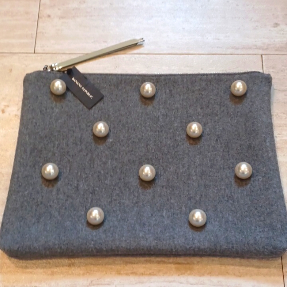 New Banana Republic Gray Wool/Flannel Oversized Clutch